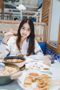 娱乐吃瓜酱家庭环境,揭秘明星家庭背后的温馨故事