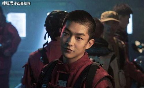 娱乐圈吃瓜屈楚萧是谁啊,娱乐圈新晋“吃瓜”焦点人物揭秘